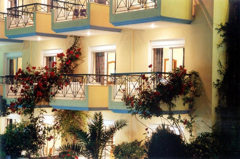 Hotel Flesvos Pefkochori Exterior photo